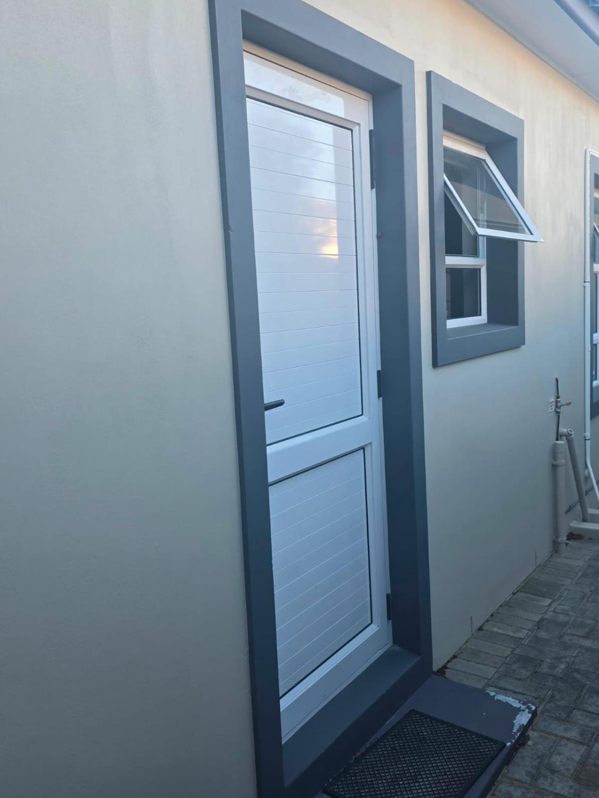 Auti-bros Place * Cape Town